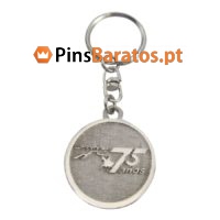 Porta chaves personalizados com logotipo 75 años